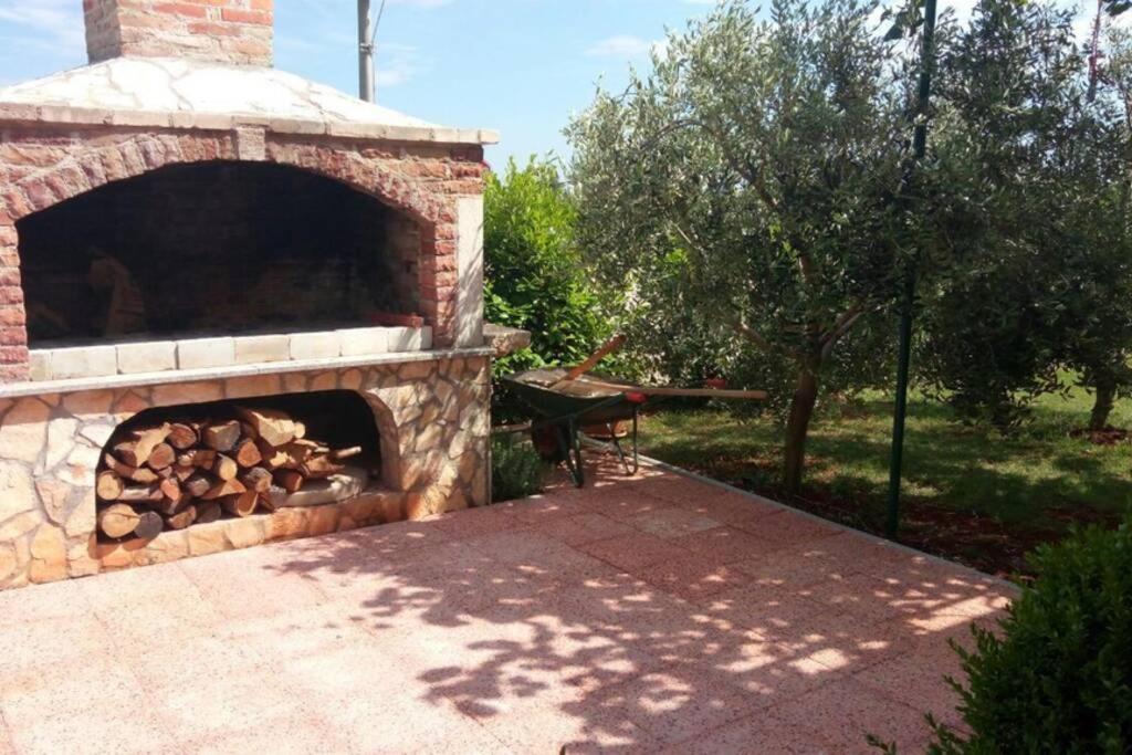 Comfortable Apartment Near Pula Marčana 외부 사진